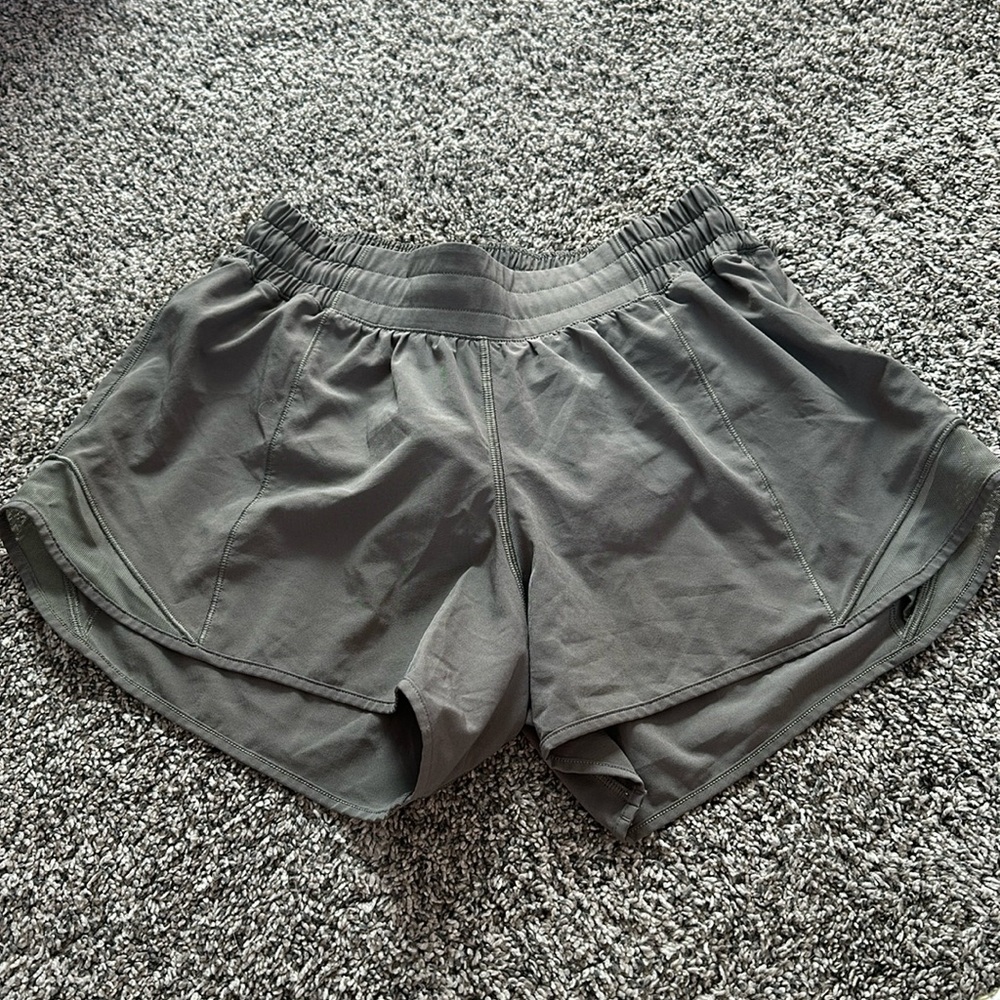 Lululemon hotty hot shorts